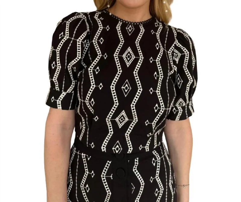 Lalie Short Blouse In Noir Short Sleeve Blouse