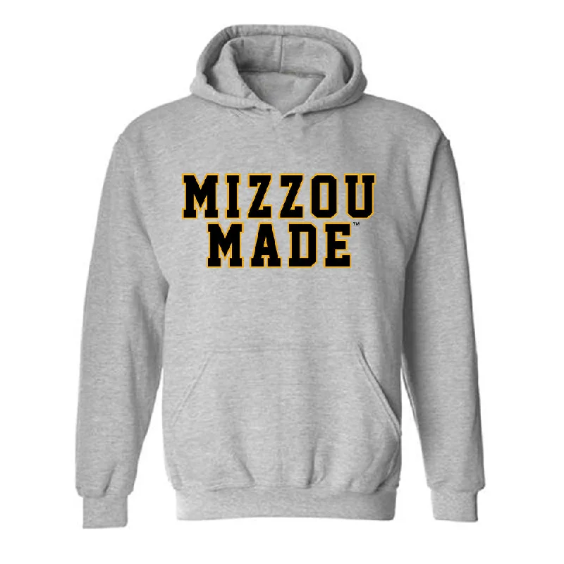 Missouri - NCAA Women's Basketball : Londyn Oliphant - Classic Shersey Hooded Sweatshirt Hoodie with Mock Neck Collared Structured