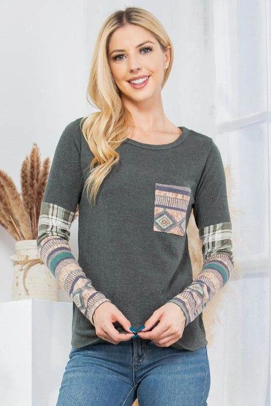 Front Pocket Textured Sweater Knit Toggled Drawstring Belted