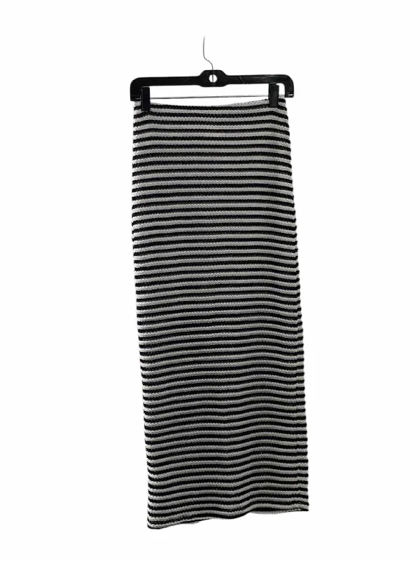 Le Lis Size S White Black Stripe Skirt denim skirt stylish