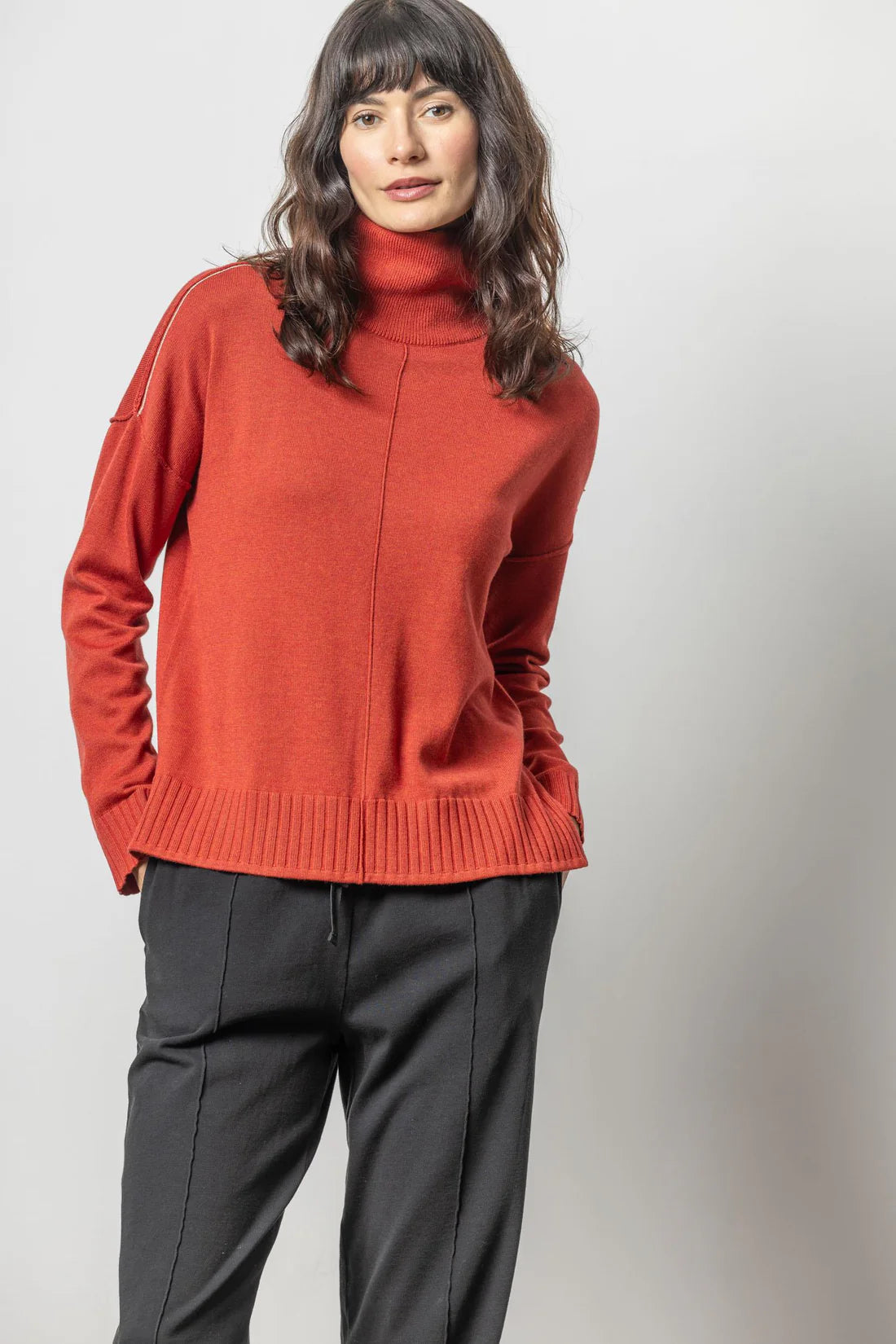 Lilla P Relaxed Turtleneck Sweater Seamless Knitted Crochet